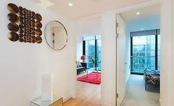 Otel Cloud 9 - Quartermile Apartments Edinburgh
